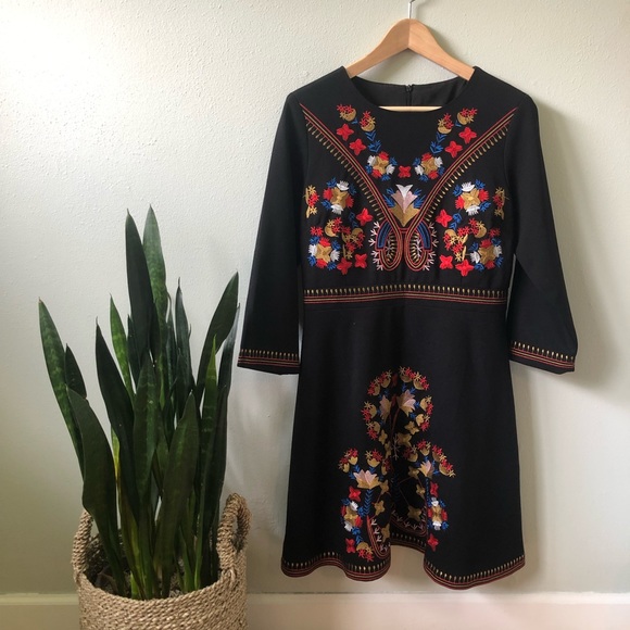 Dresses & Skirts - Black Dress w/ Embroidered Flowers NWOT